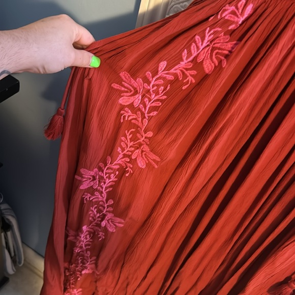 Dress - Picture 2 of 5